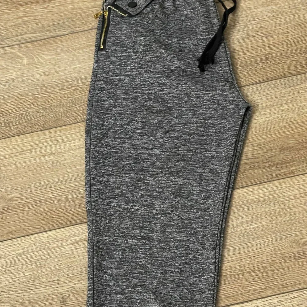 Lycra for Women Size L/XL Gray, side pockets with zipper and snap, elastic waist - Picture 5 of 10